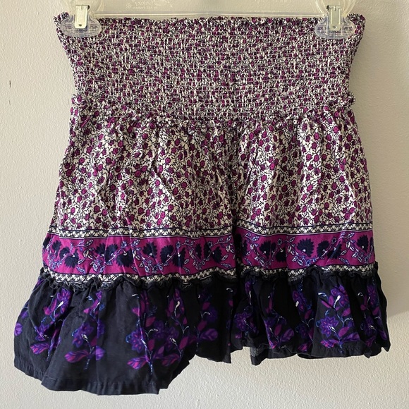 Flowy Floral Tube Top - Picture 2 of 3